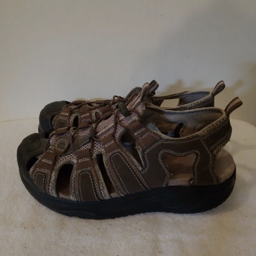 SKECHERS  SHAPE UPS